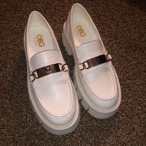 Guess GBG Lug Sole Loafers Shoes, White, Gold Hardware Size 7